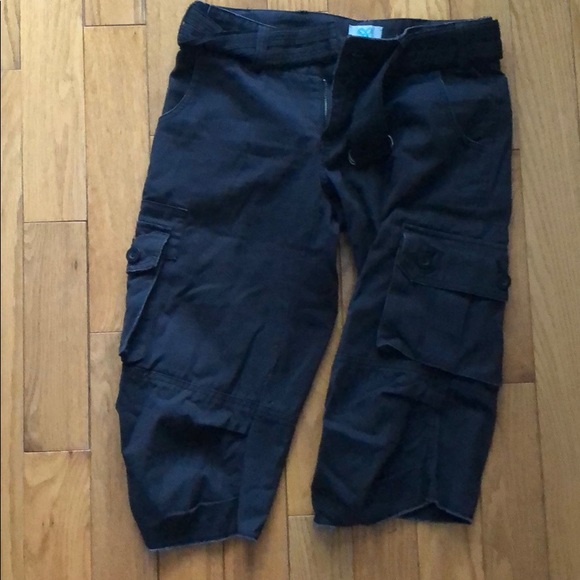 Aritiza Capri pants - Picture 1 of 3